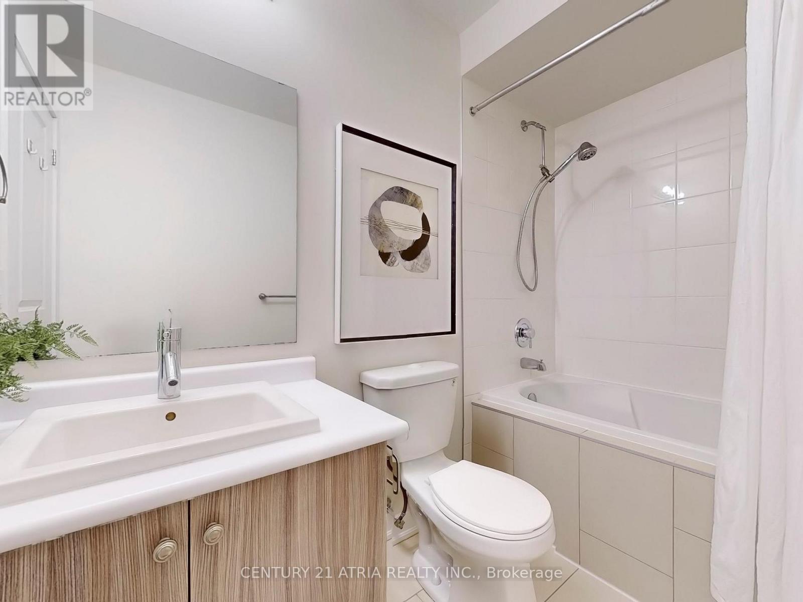 105 Anchusa Drive, Richmond Hill, ON - Indoor Photo Showing Bathroom