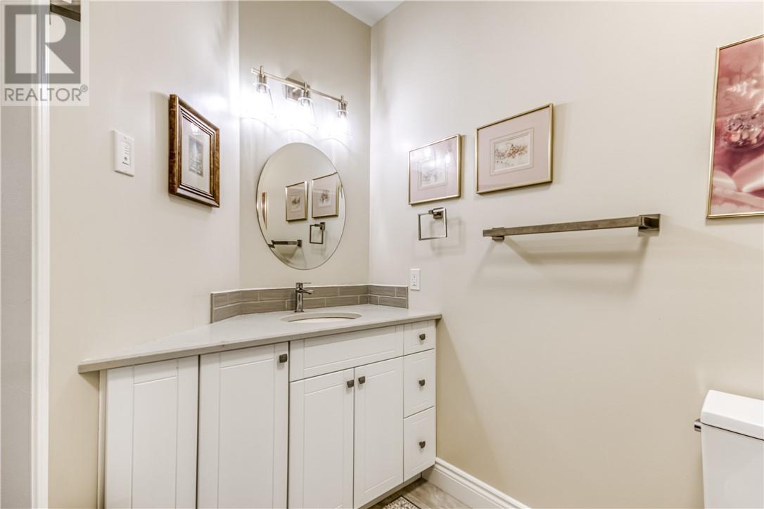 22 Teravista Way, Sudbury, ON - Indoor Photo Showing Bathroom