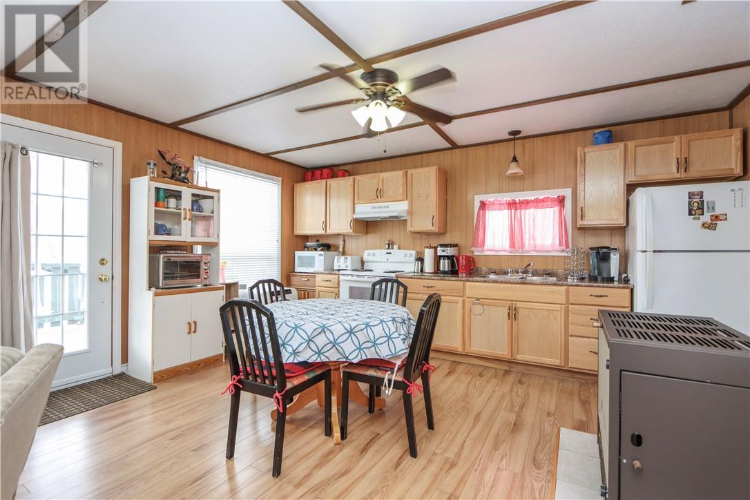 523 River Road, Massey, ON