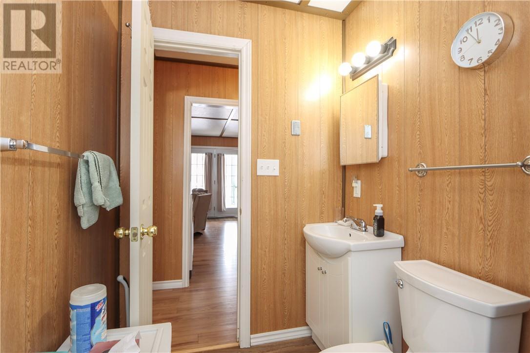 523 River Road, Massey, ON