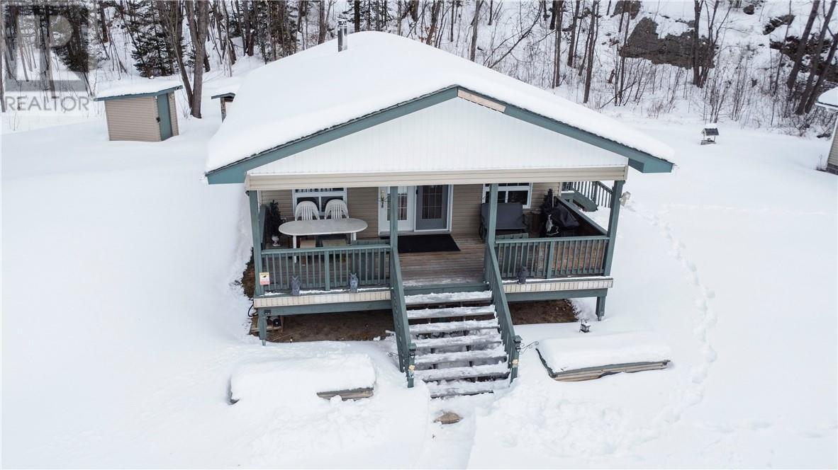 523 River Road, Massey, ON