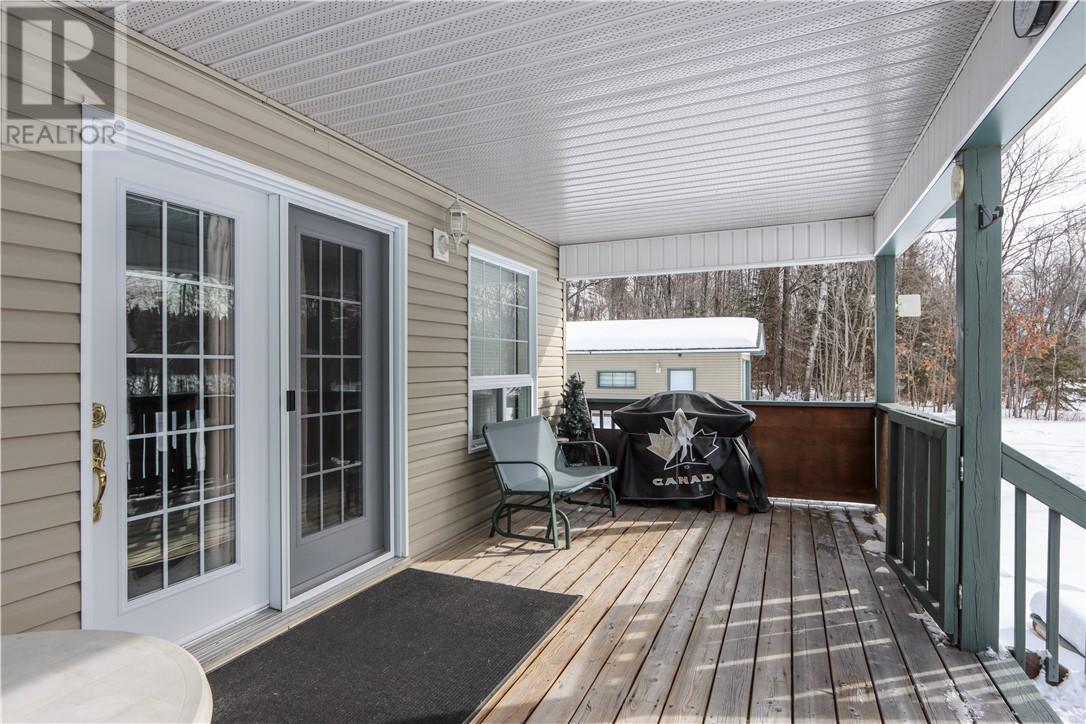 523 River Road, Massey, ON