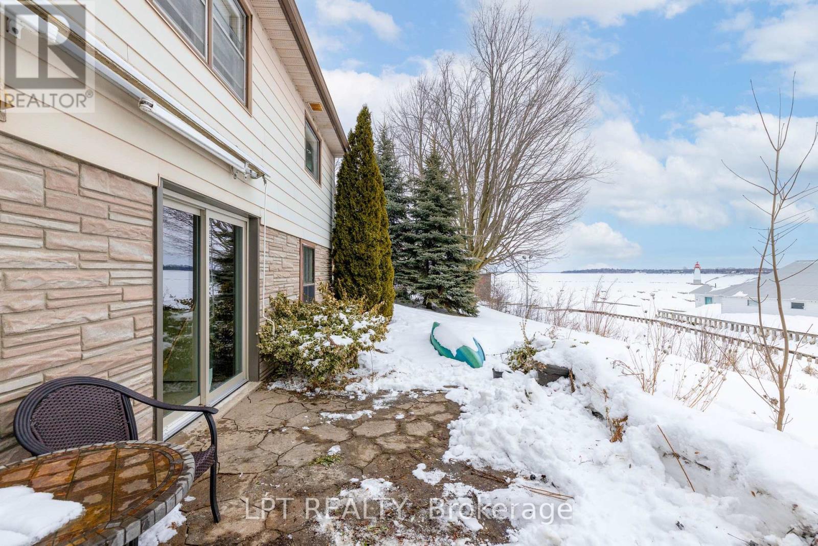 37 Malone Road, Georgina, ON - Outdoor