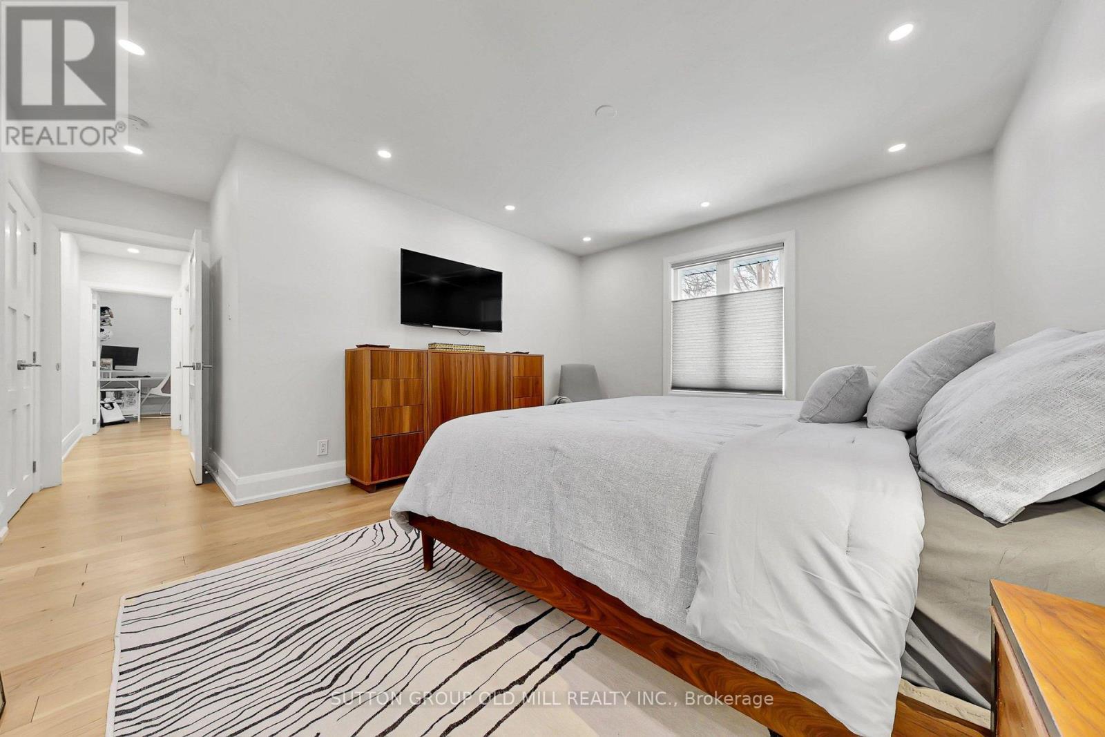 1 Farningham Crescent, Toronto, ON - Indoor Photo Showing Bedroom