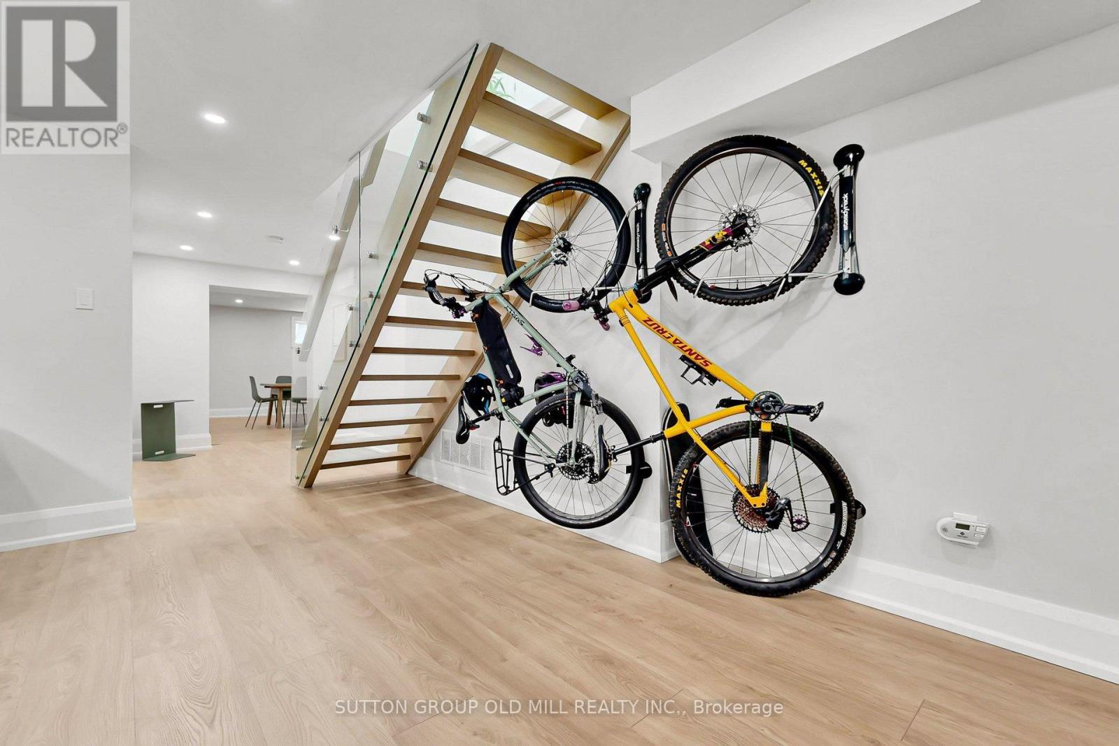 1 Farningham Crescent, Toronto, ON - Indoor Photo Showing Other Room