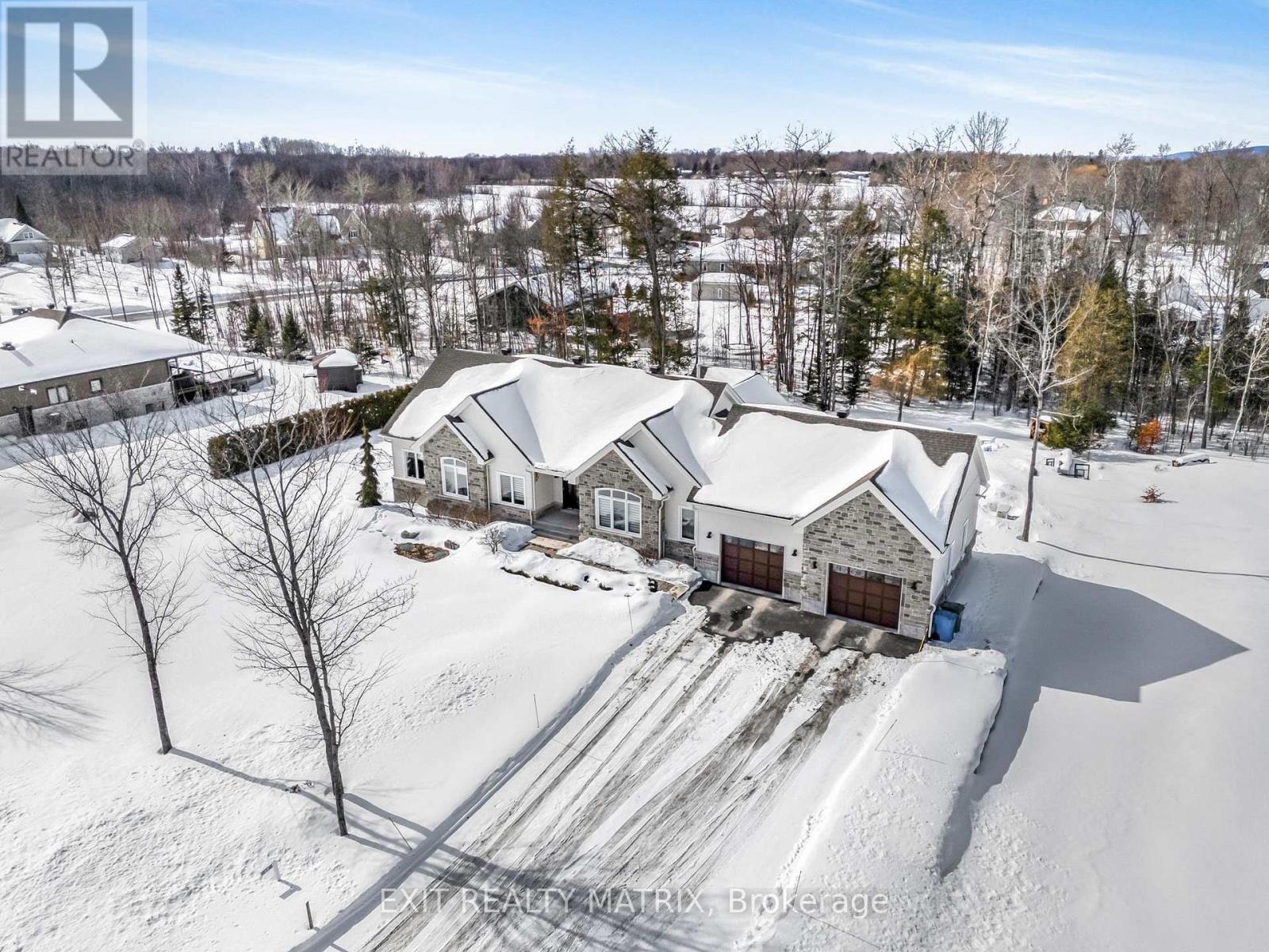 58 De La Seigneurie Street, Champlain, ON - Outdoor