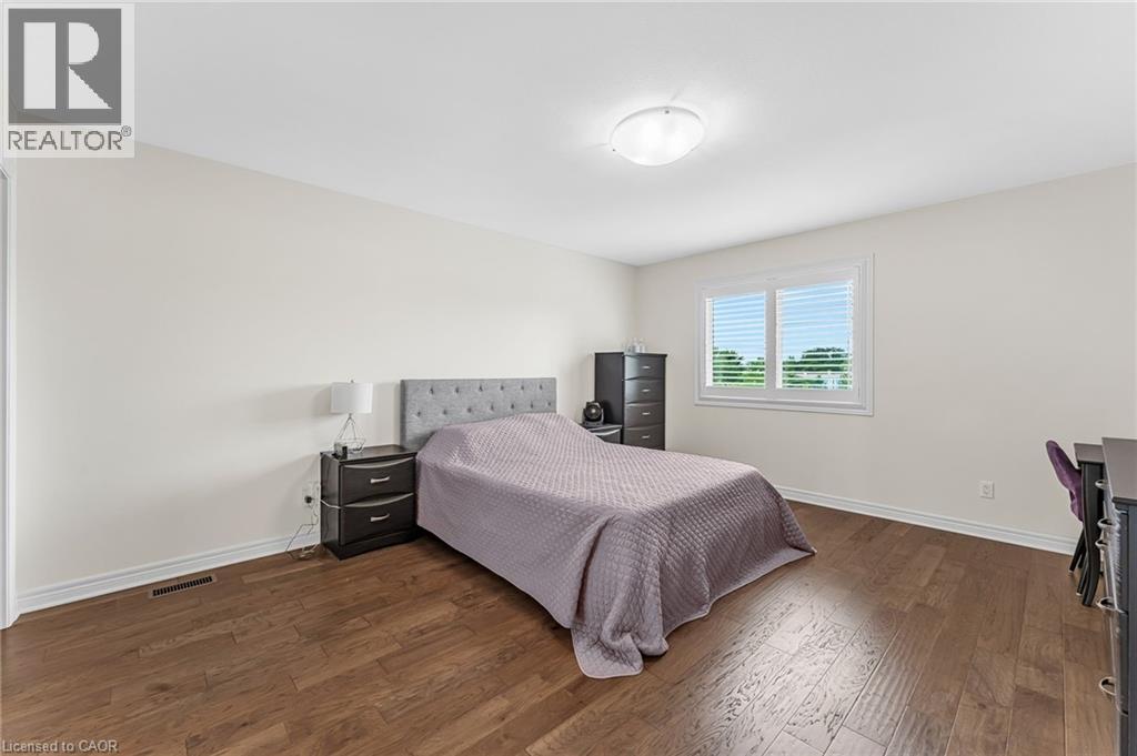 80 Loretta Drive, Virgil, ON - Indoor Photo Showing Bedroom