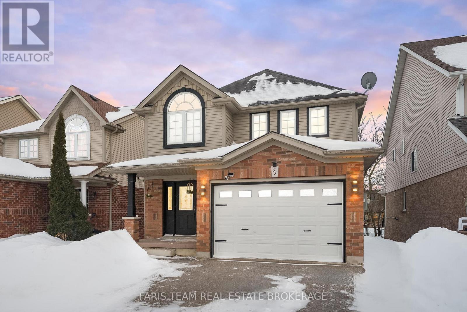 81 Wallace Street, New Tecumseth, ON - Outdoor With Facade