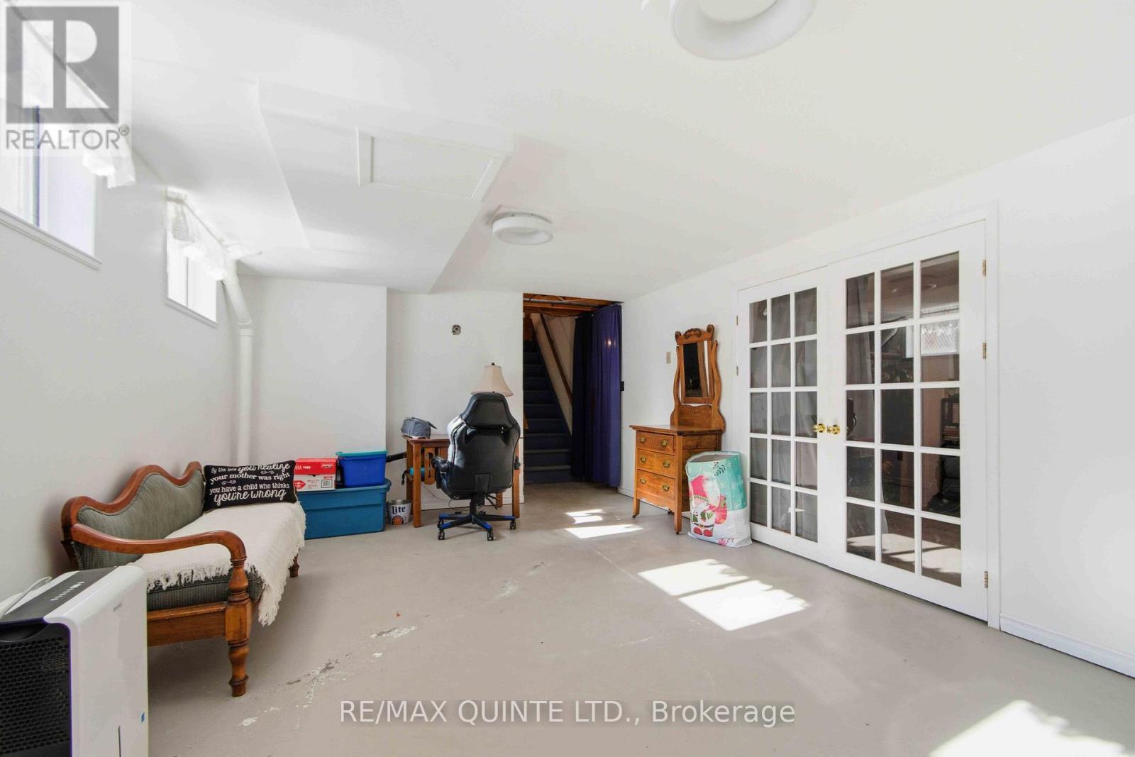 71 Elizabeth Street, Stirling-Rawdon (Stirling Ward), ON - Indoor Photo Showing Other Room