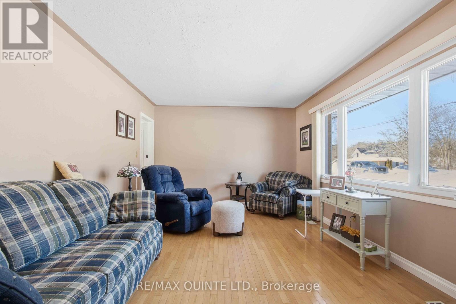 71 Elizabeth Street, Stirling-Rawdon (Stirling Ward), ON - Indoor Photo Showing Other Room