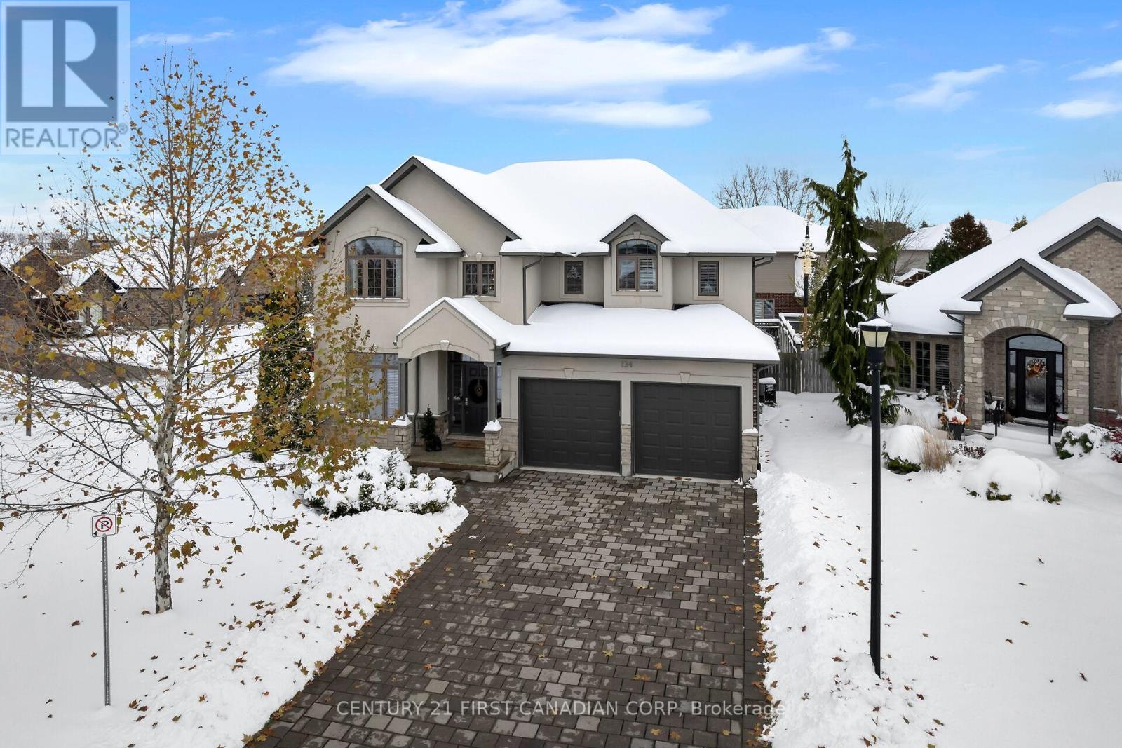 134 Staffordshire Court, London North (North L), ON - Outdoor With Facade