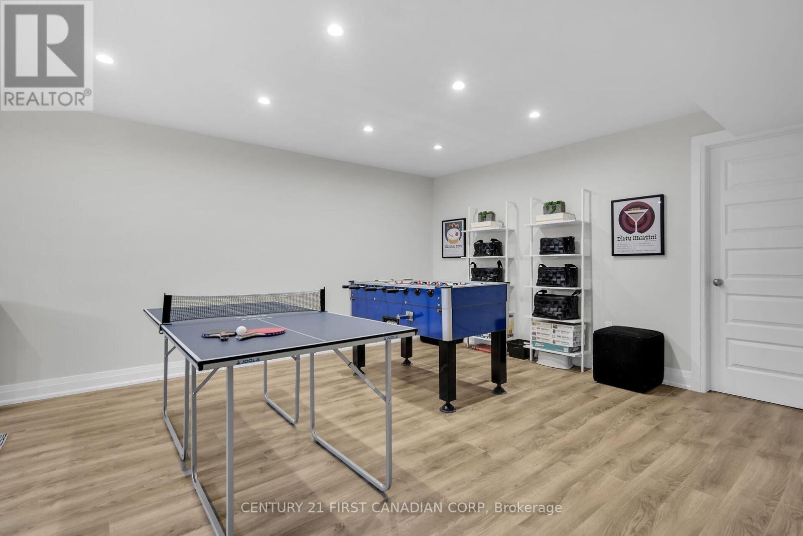 134 Staffordshire Court, London North (North L), ON - Indoor Photo Showing Other Room