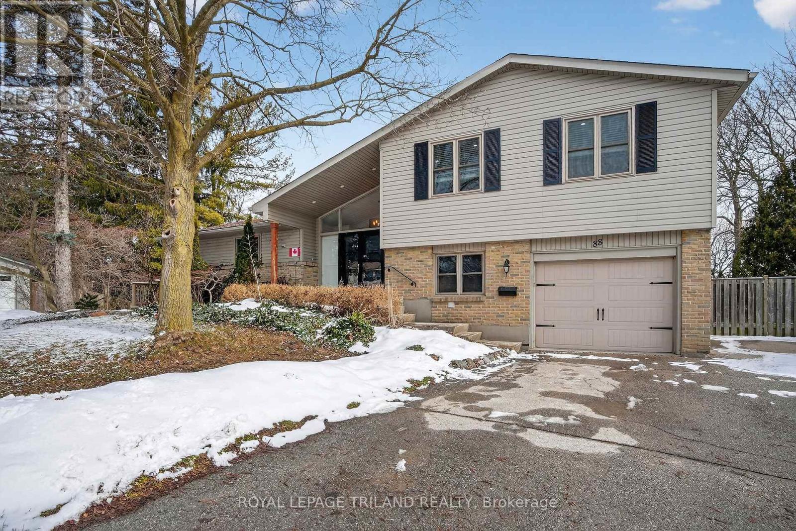 88 Salem Court - 88 Salem Court, London South (South P), ON - Outdoor