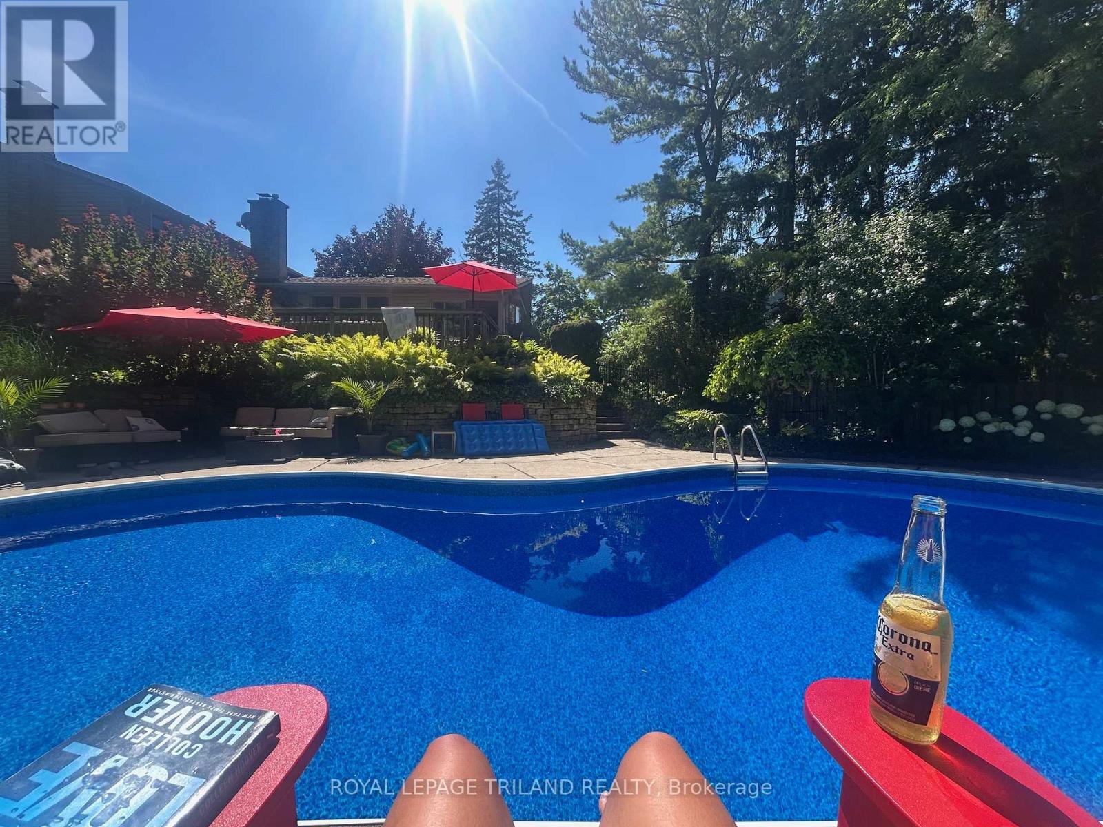 Backyard: Relaxing Pool Day! - 88 Salem Court, London South (South P), ON - Outdoor With In Ground Pool With Backyard