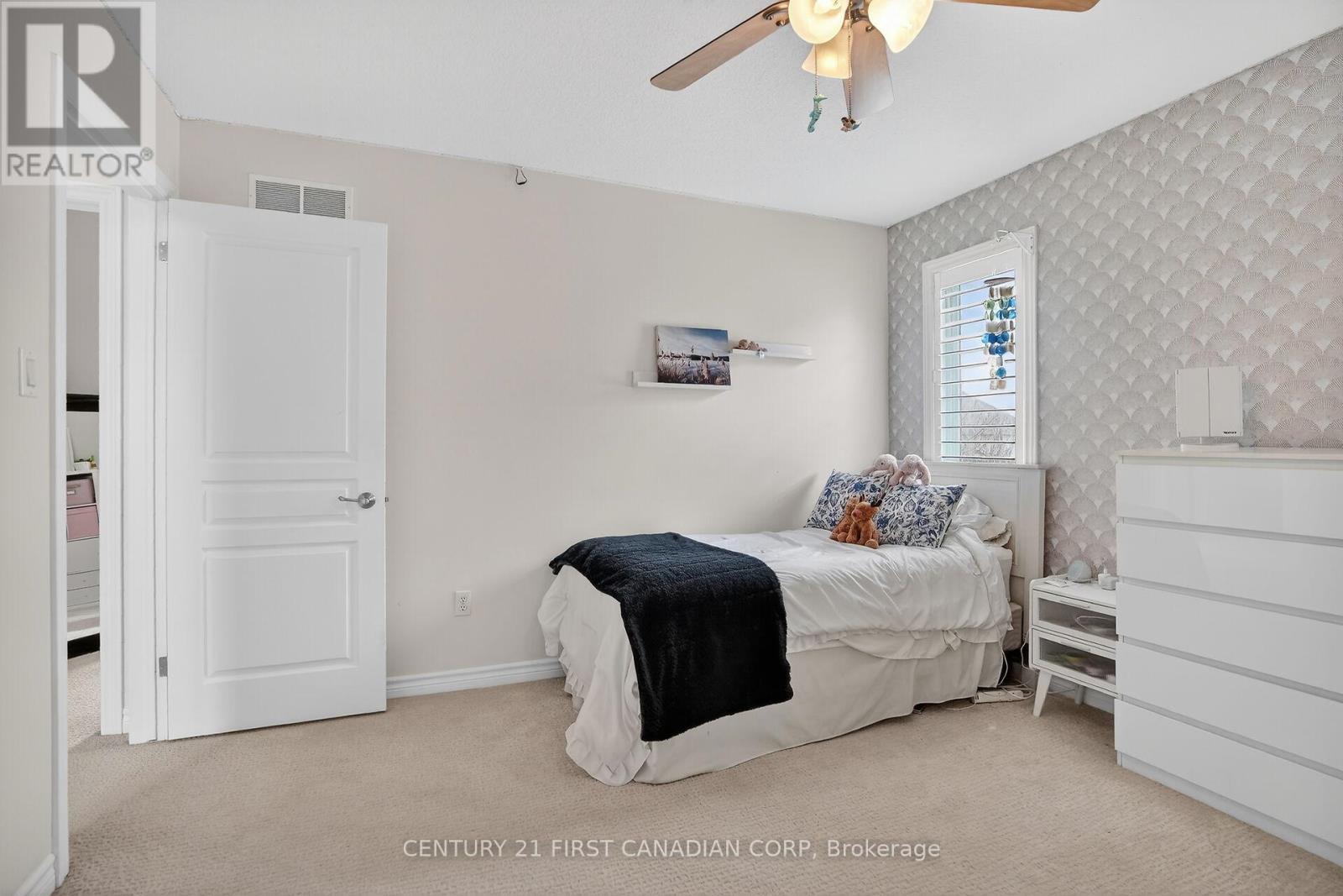 1983 Quarrier Road, London North (North R), ON - Indoor Photo Showing Bedroom