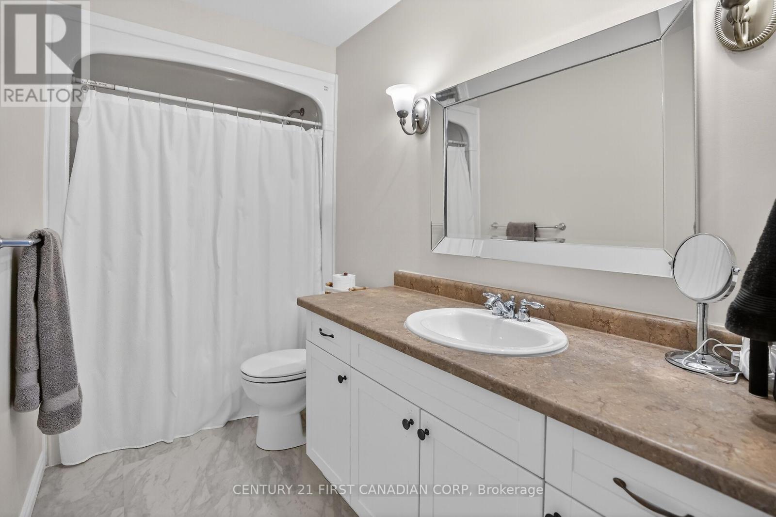 1983 Quarrier Road, London North (North R), ON - Indoor Photo Showing Bathroom