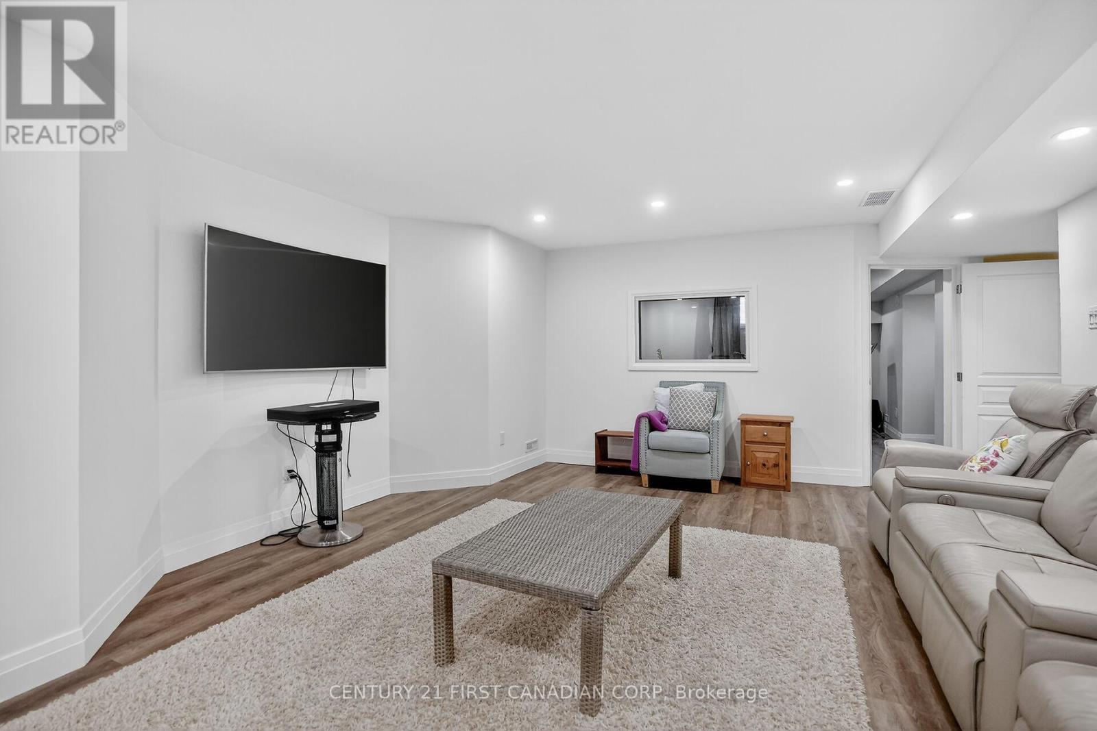 1983 Quarrier Road, London North (North R), ON - Indoor