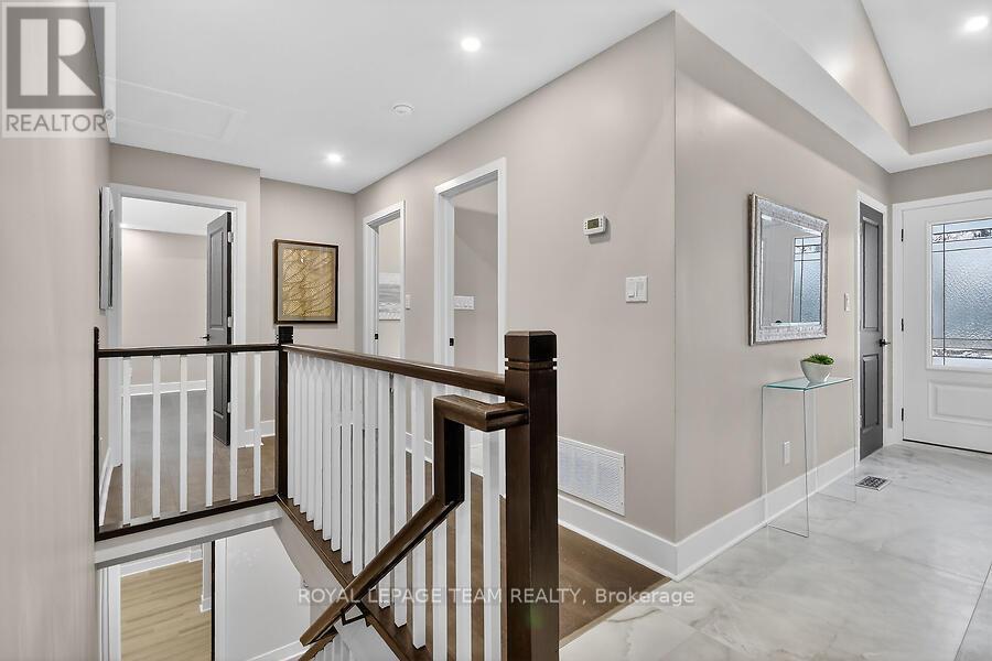 6636 Marina Drive, Ottawa, ON - Indoor Photo Showing Other Room