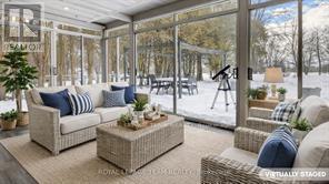 6636 Marina Drive, Ottawa, ON - Indoor Photo Showing Living Room