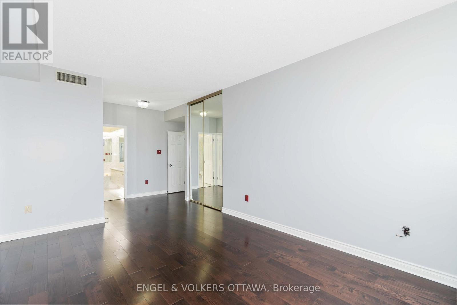 2306 - 1480 Riverside Drive, Ottawa, ON - Indoor Photo Showing Other Room