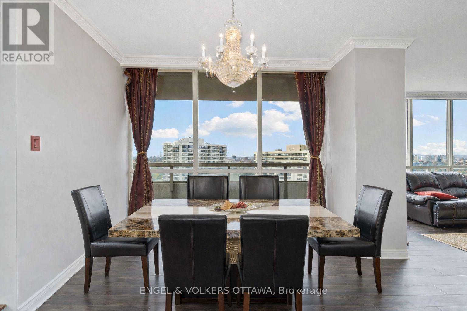 2306 - 1480 Riverside Drive, Ottawa, ON - Indoor Photo Showing Dining Room