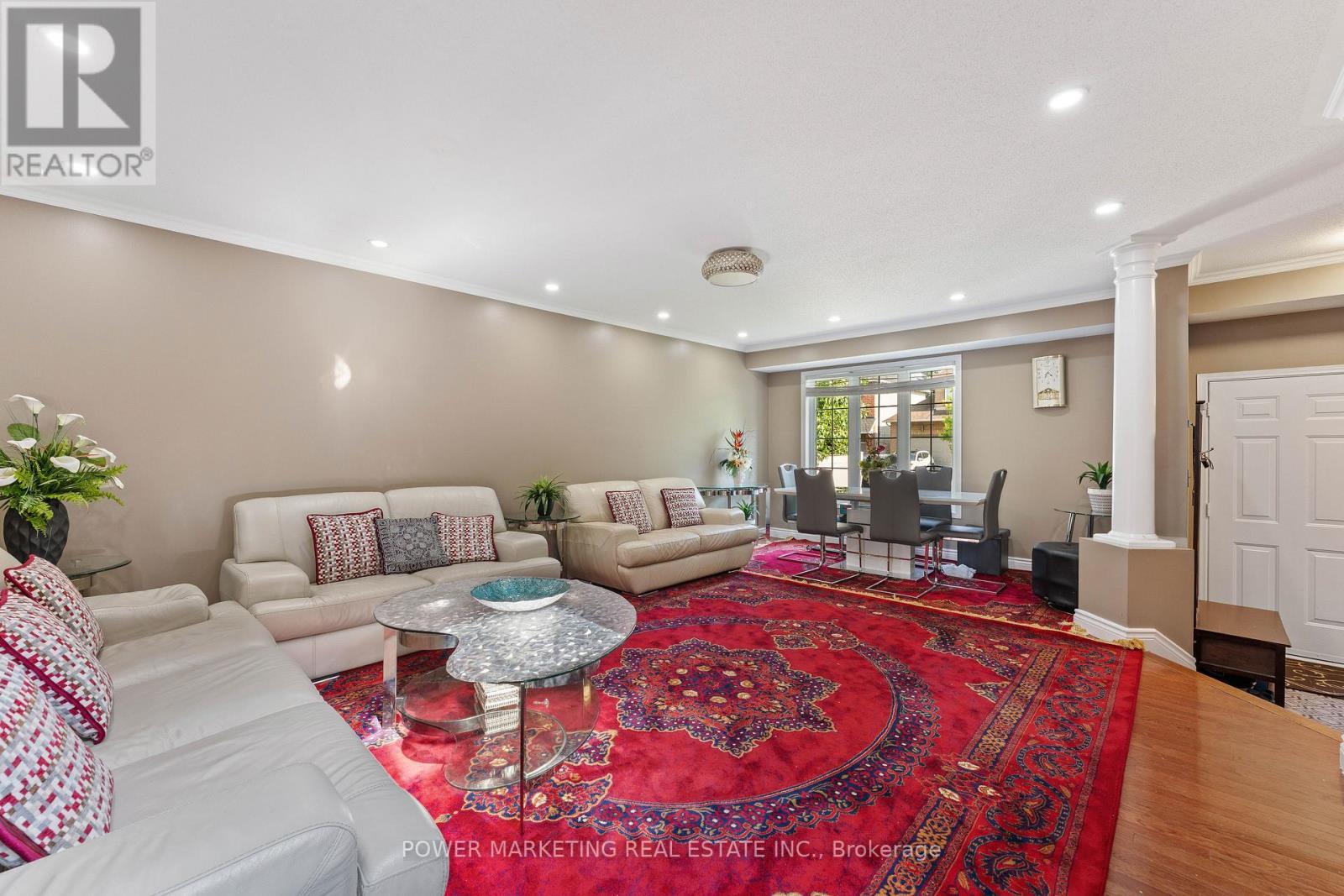 2316 Longwater Street, Ottawa, ON - Indoor Photo Showing Living Room