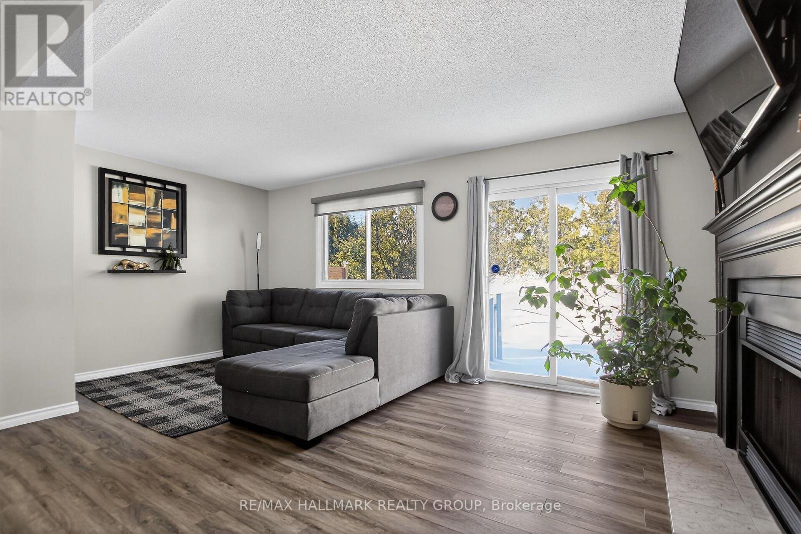 37 Priam Way, Ottawa, ON - Indoor Photo Showing Living Room With Fireplace