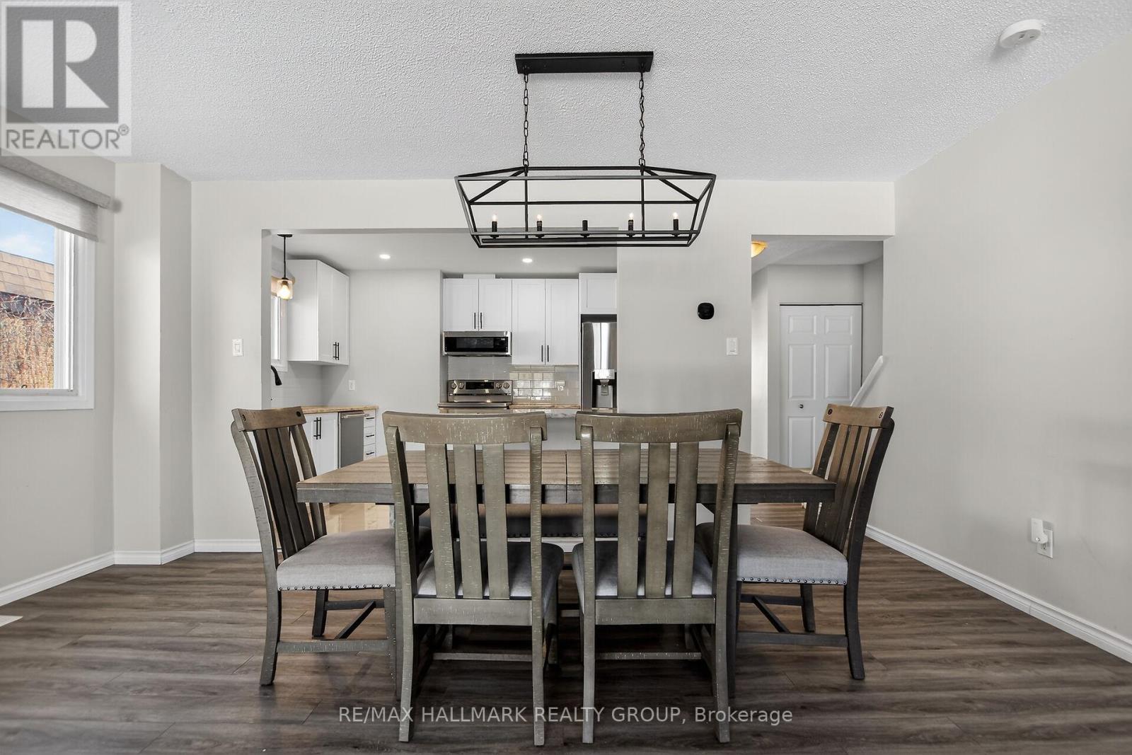 37 Priam Way, Ottawa, ON - Indoor Photo Showing Dining Room