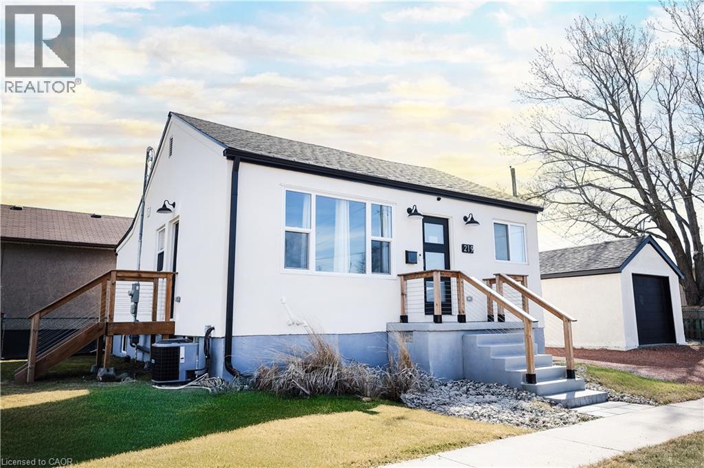 219 Macinnis Street, Welland, ON - Outdoor