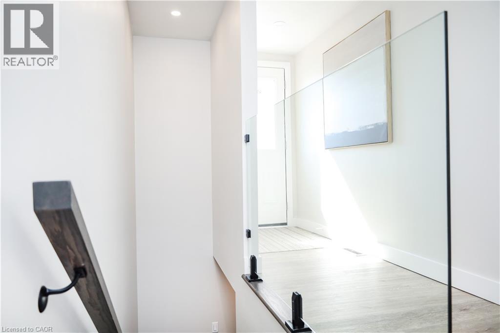 219 Macinnis Street, Welland, ON - Indoor Photo Showing Other Room