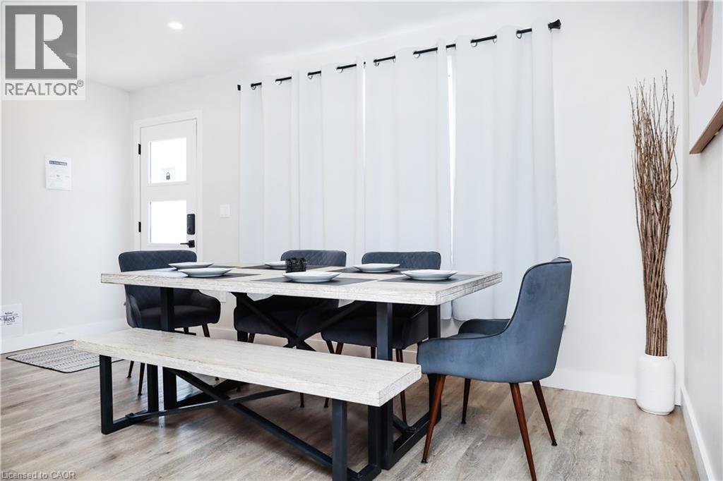 219 Macinnis Street, Welland, ON - Indoor