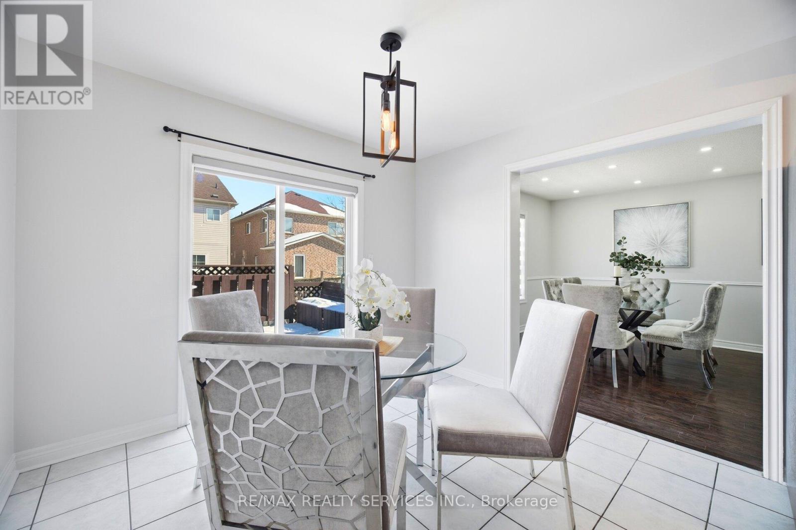 23 Wandering Trail Drive, Brampton, ON - Indoor Photo Showing Dining Room