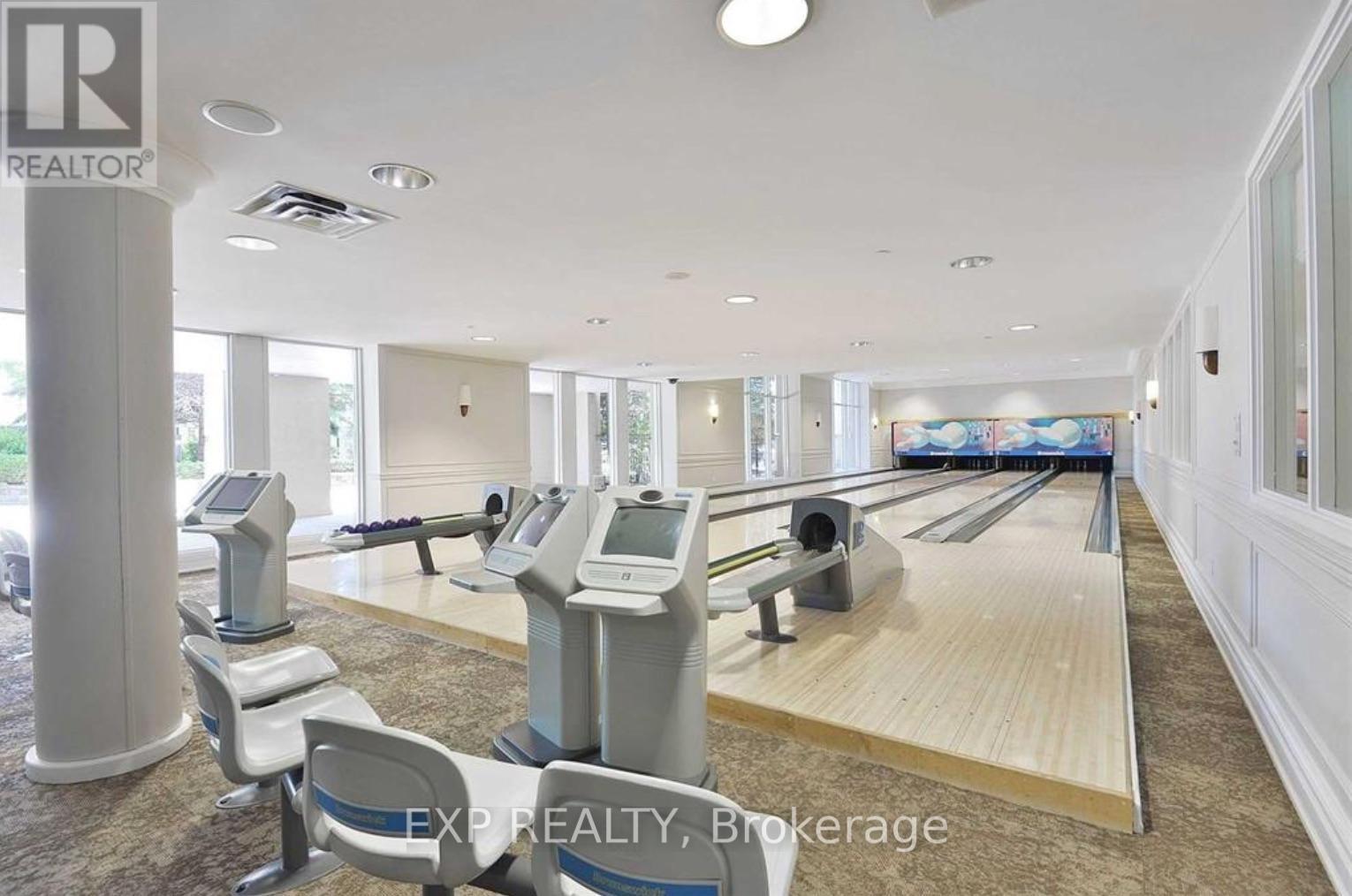 2120 - 25 Kingsbridge Garden Circle, Mississauga, ON - Indoor