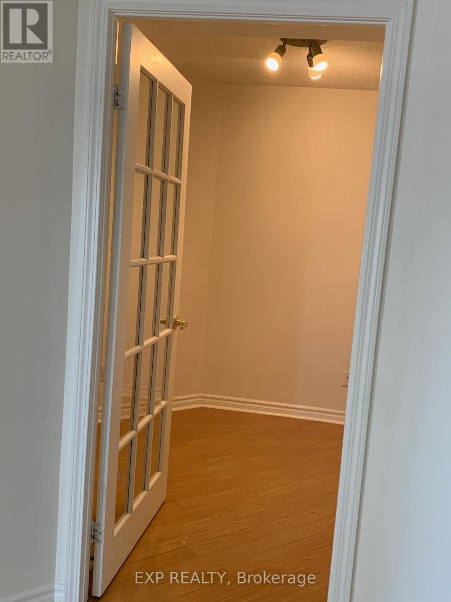 2120 - 25 Kingsbridge Garden Circle, Mississauga, ON - Indoor