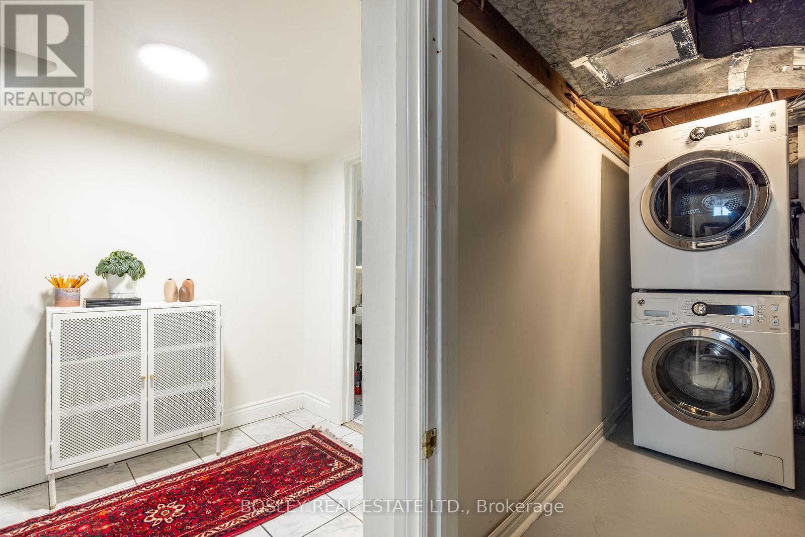 54 Lansdowne Avenue, Toronto, ON - Indoor Photo Showing Laundry Room