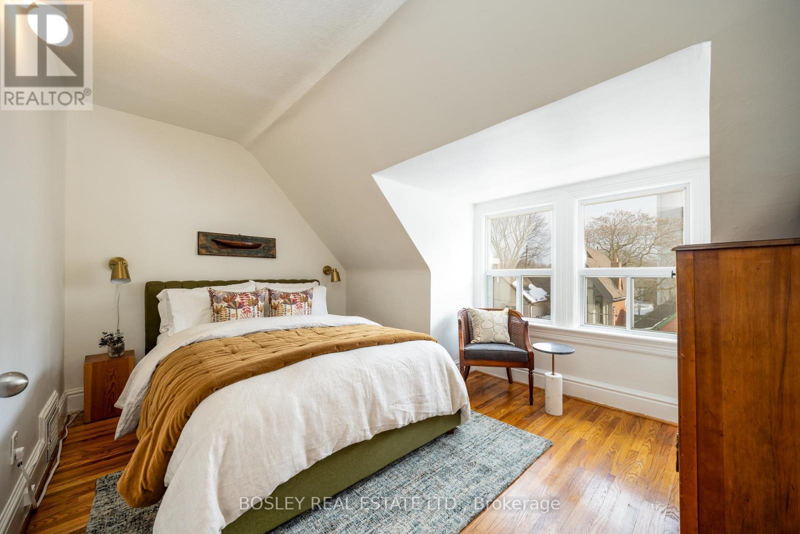 54 Lansdowne Avenue, Toronto, ON - Indoor Photo Showing Bedroom