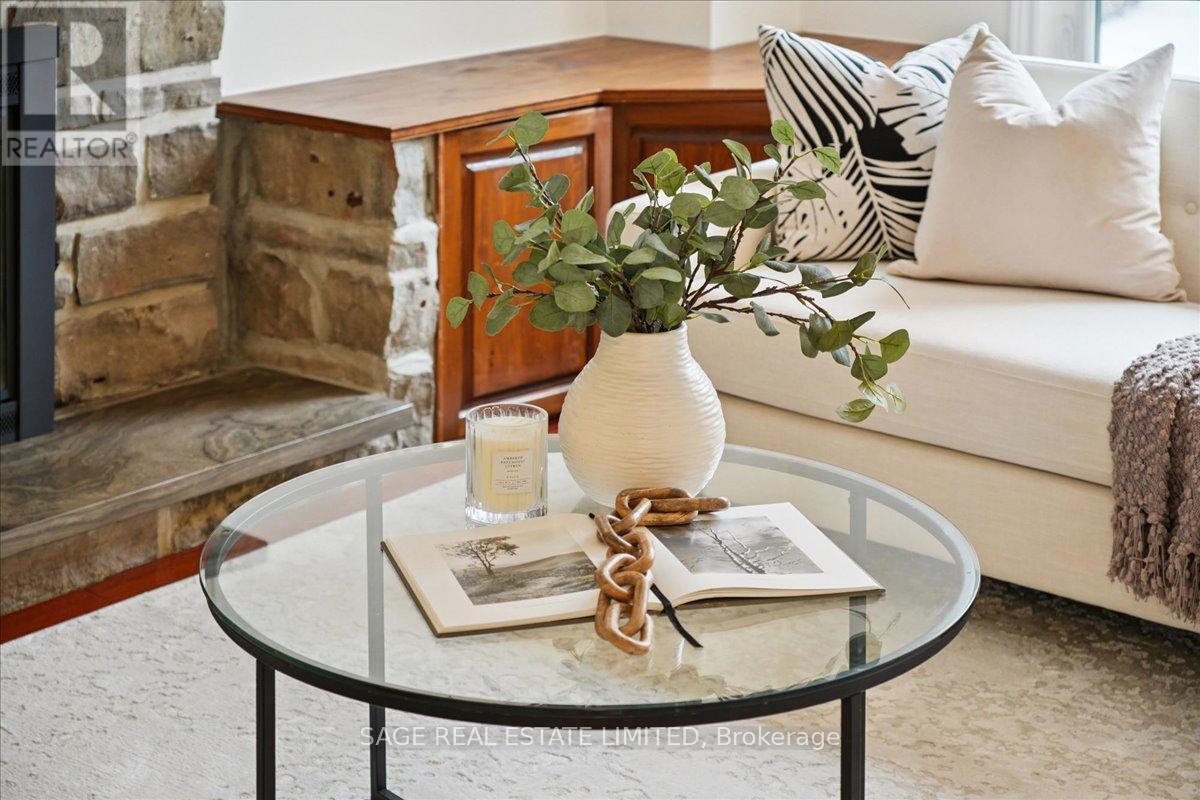 3036 Swansea Drive, Oakville, ON -