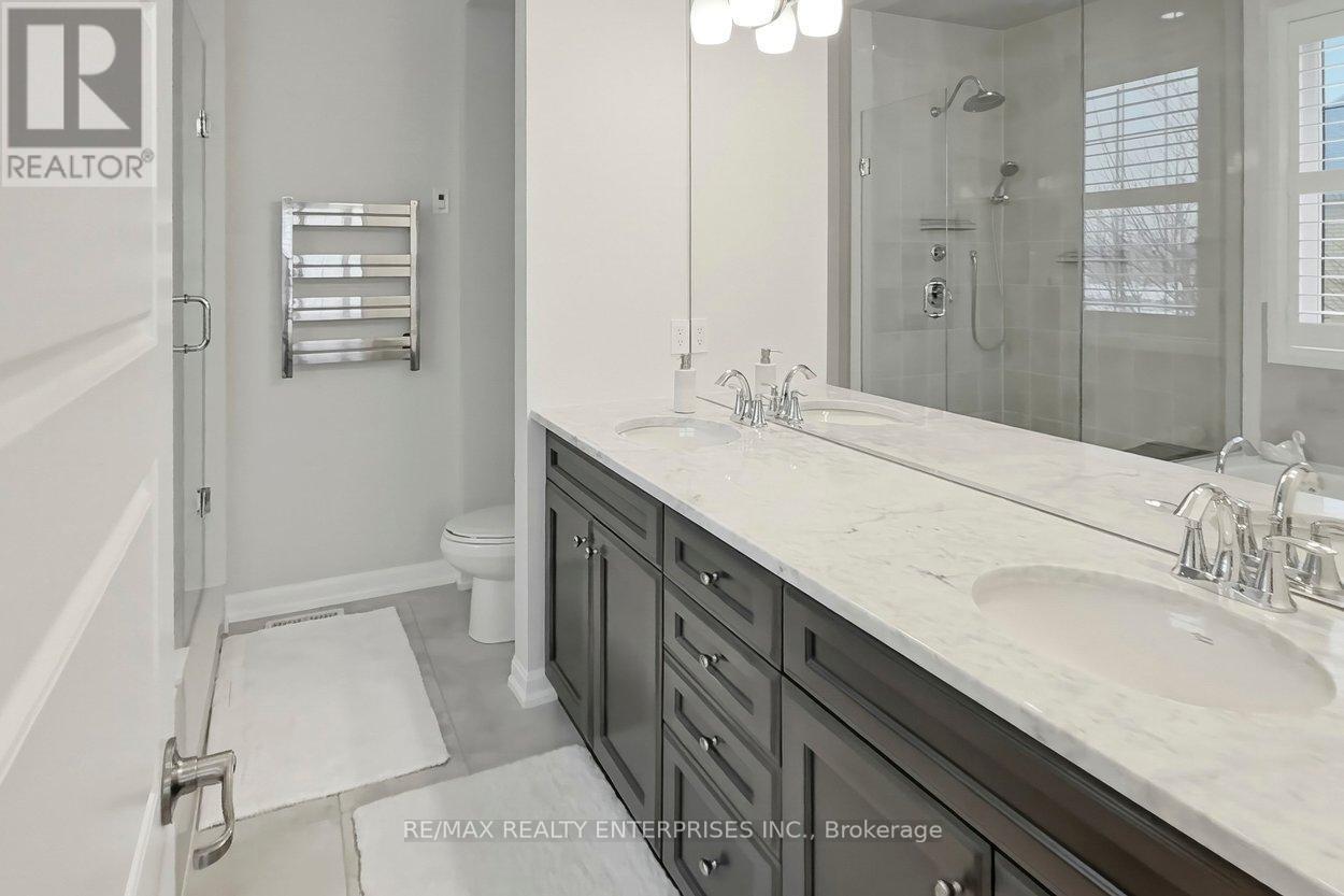 355 Wisteria Way, Oakville, ON - Indoor Photo Showing Bathroom