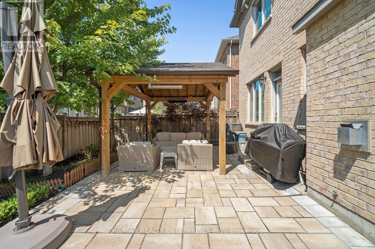 355 Wisteria Way, Oakville, ON - Outdoor With Deck Patio Veranda With Exterior