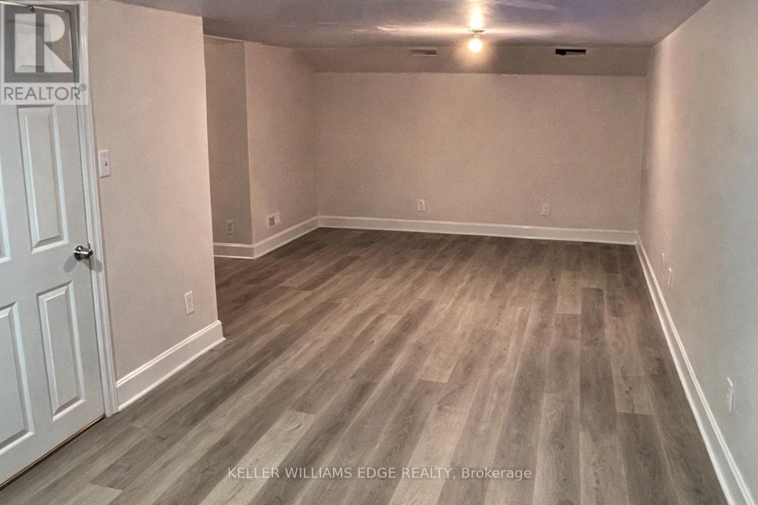 940 Barton Street E, Hamilton, ON