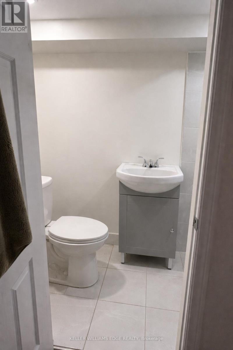 940 Barton Street E, Hamilton, ON