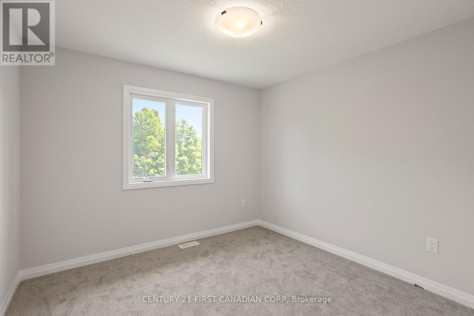 6897 Heathwoods Avenue, London South (South V), ON - Indoor Photo Showing Other Room