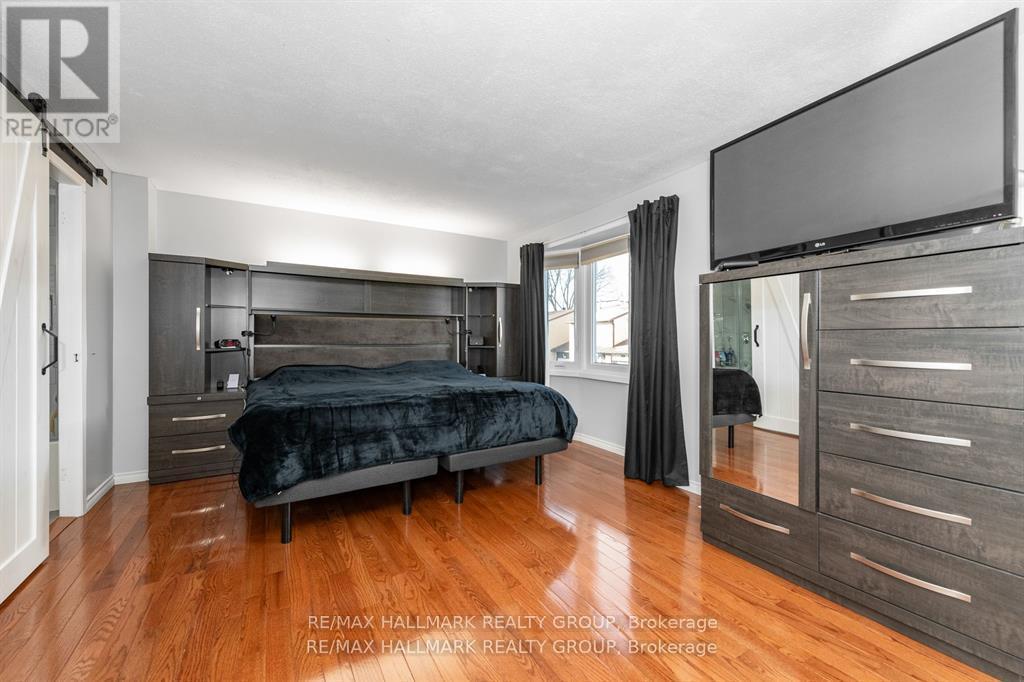 51 - 1803 Lamoureux Drive, Ottawa, ON - Indoor Photo Showing Bedroom