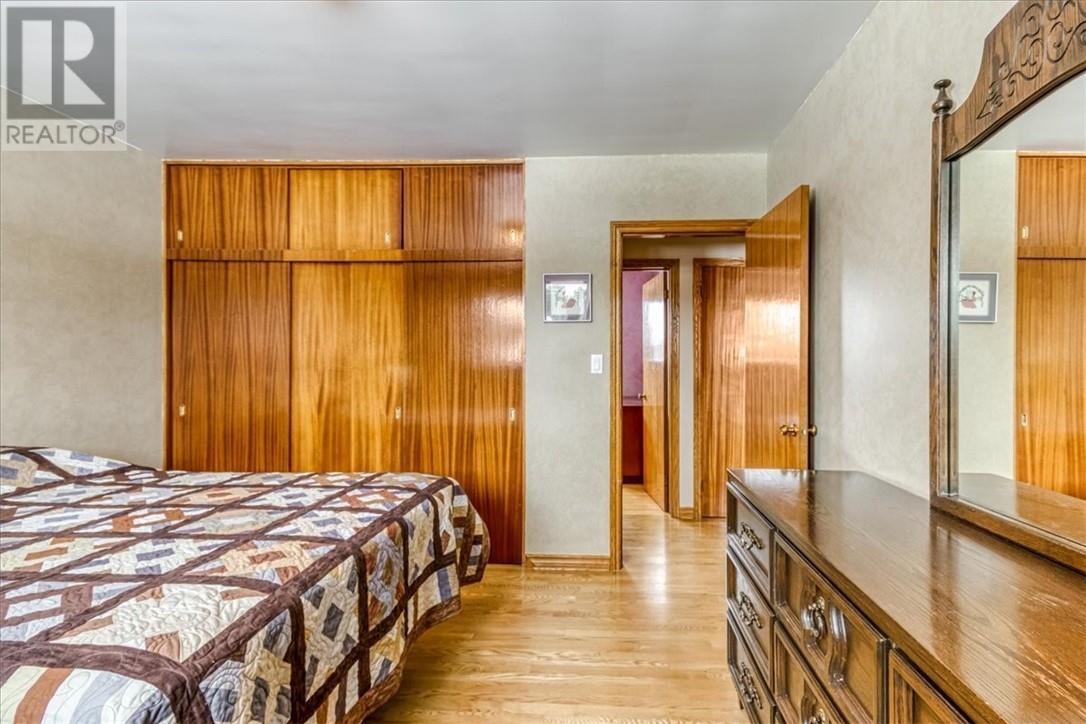 147 Cranbrook Crescent, Sudbury, ON - Indoor Photo Showing Bedroom