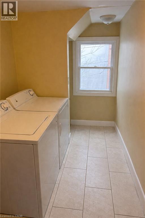 940 Barton Street E, Hamilton, ON