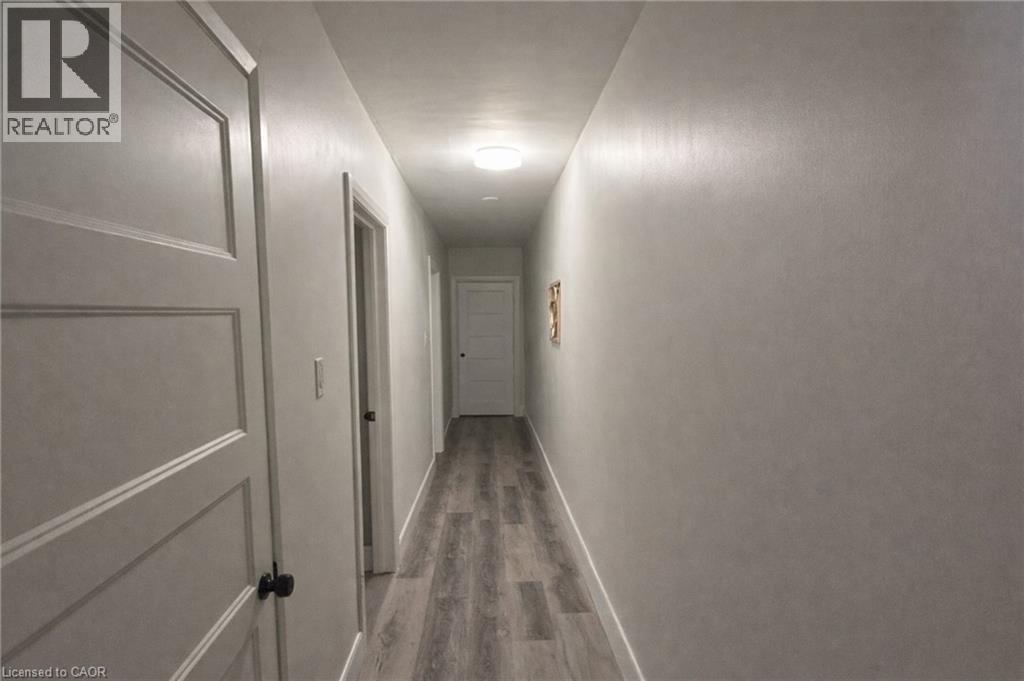 940 Barton Street E, Hamilton, ON