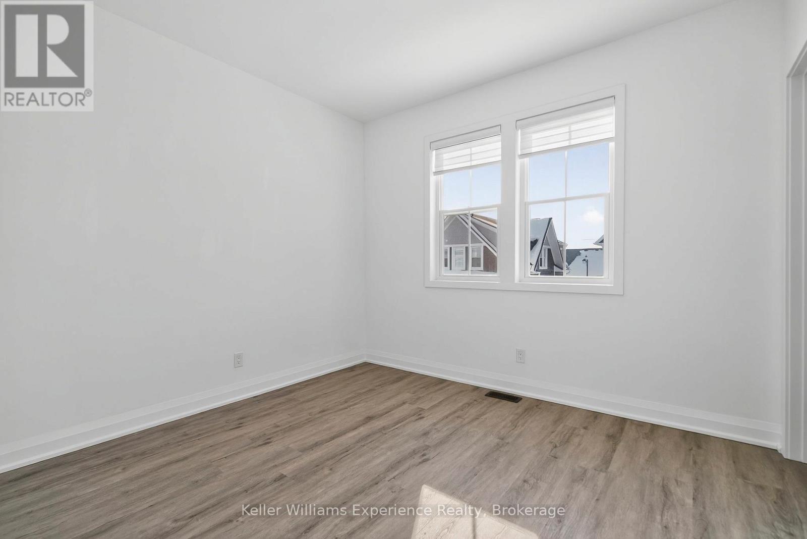 10 Danielle Crescent, Midland, ON - Indoor Photo Showing Other Room