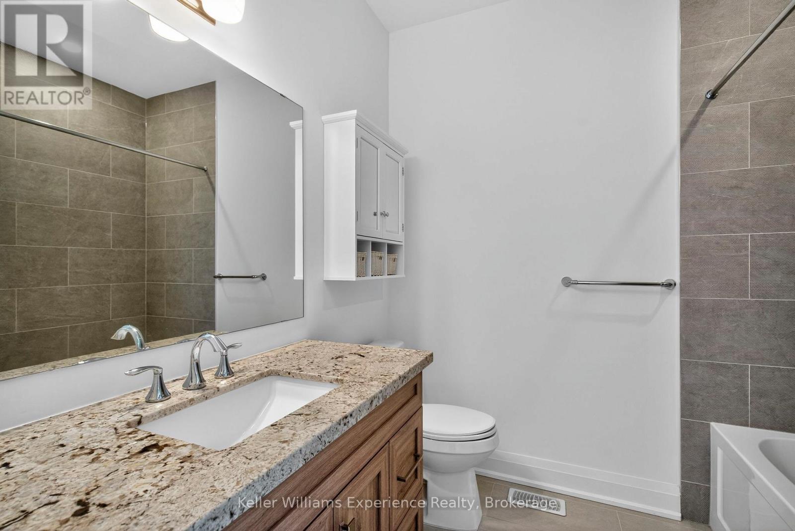 10 Danielle Crescent, Midland, ON - Indoor Photo Showing Bathroom