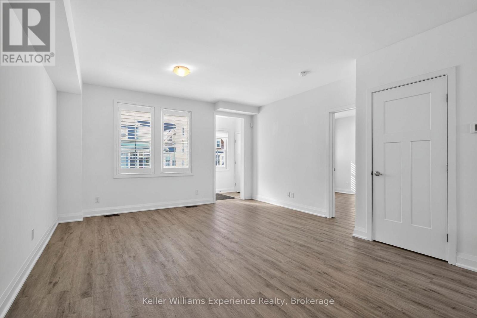 10 Danielle Crescent, Midland, ON - Indoor Photo Showing Other Room