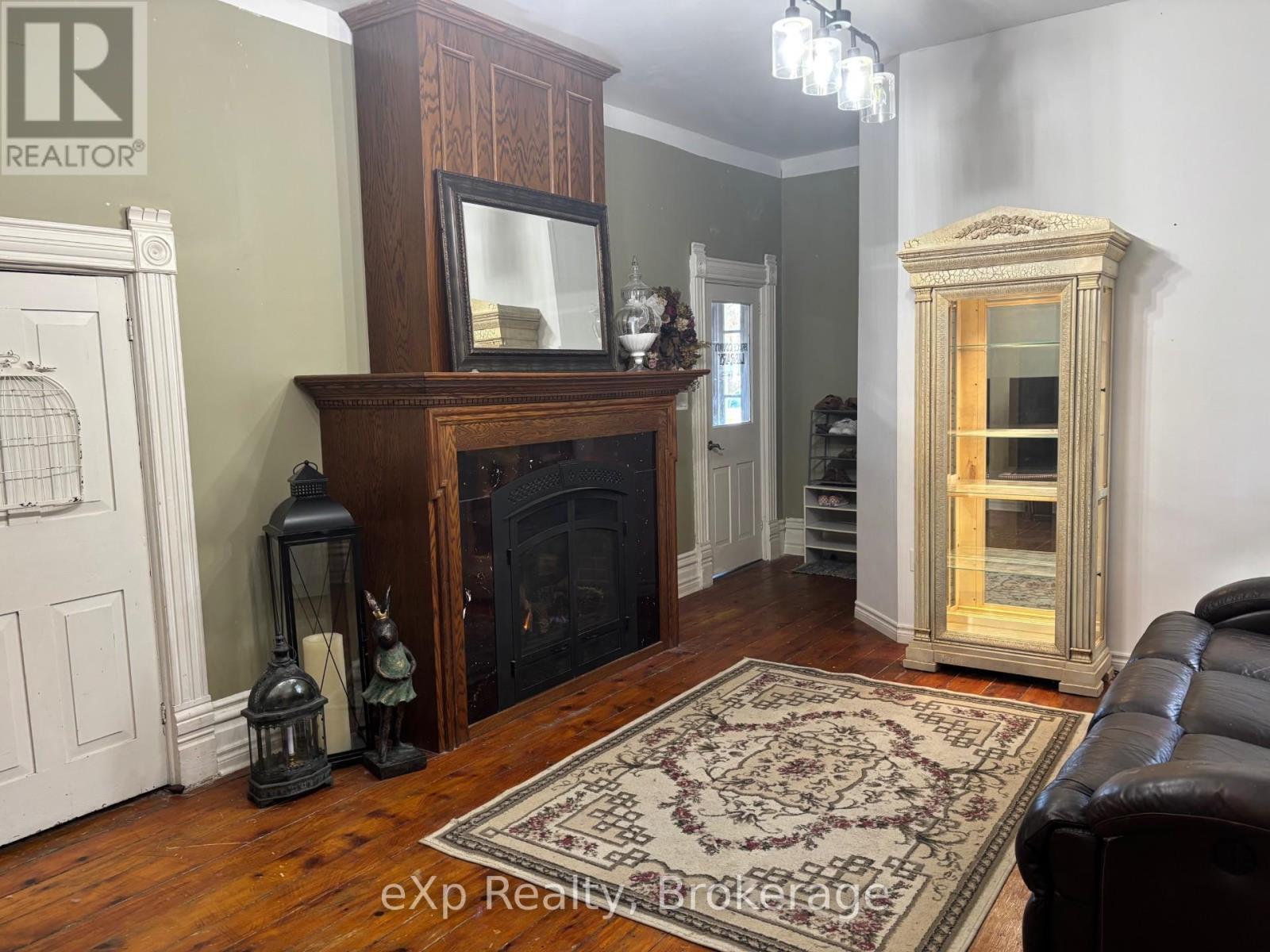 16 Peter Street S, South Bruce, ON - Indoor Photo Showing Living Room With Fireplace